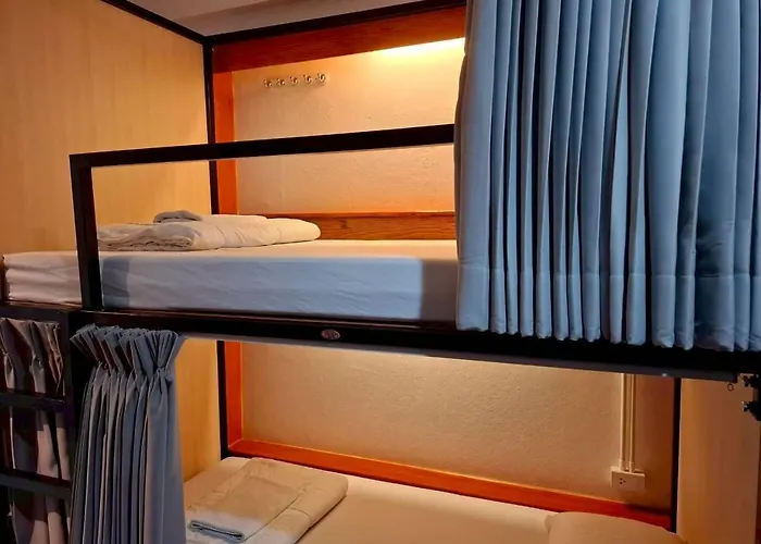 Female Donmueang Auberge de jeunesse *